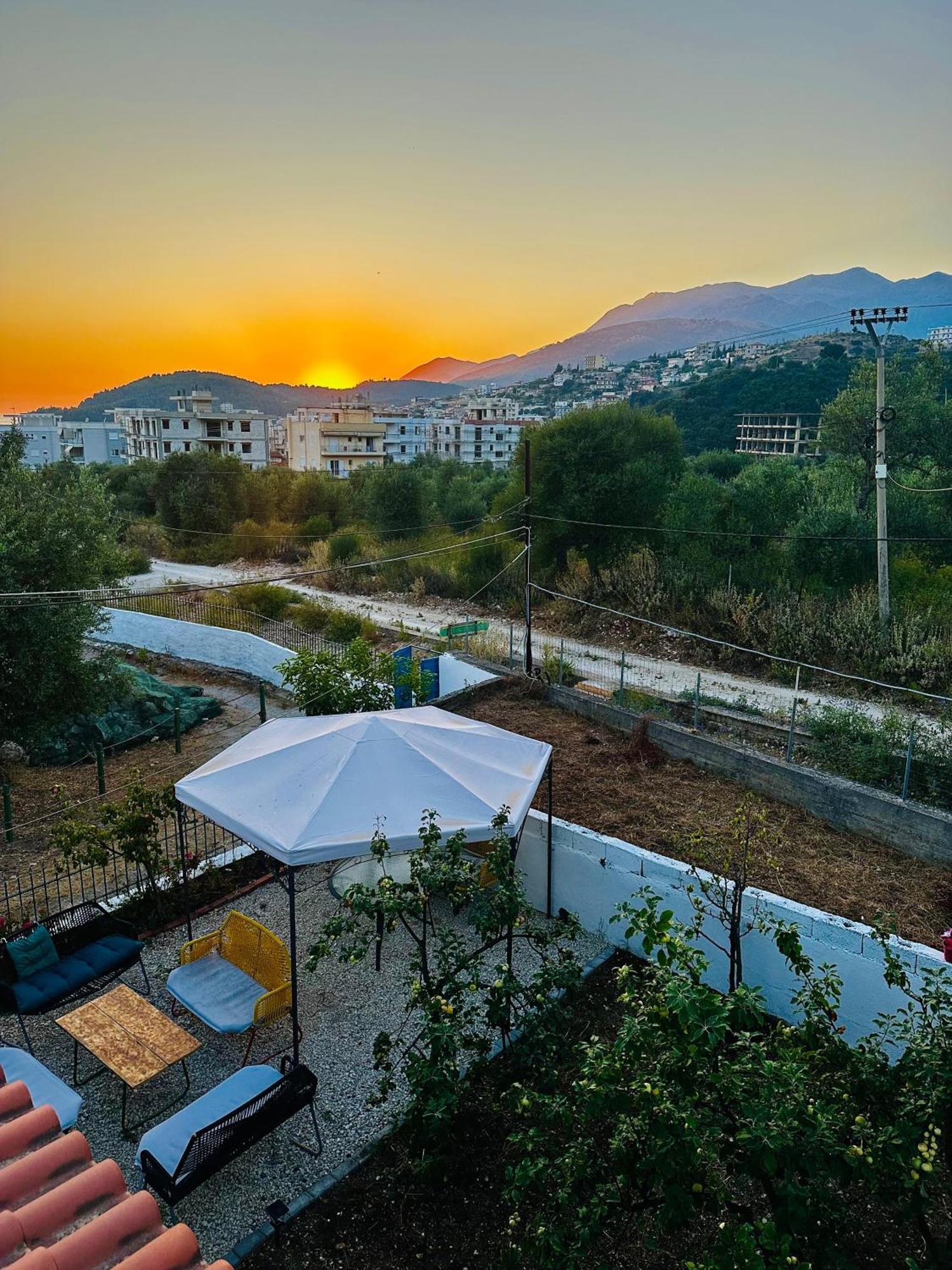 Natural Hostel Himarë Exteriér fotografie